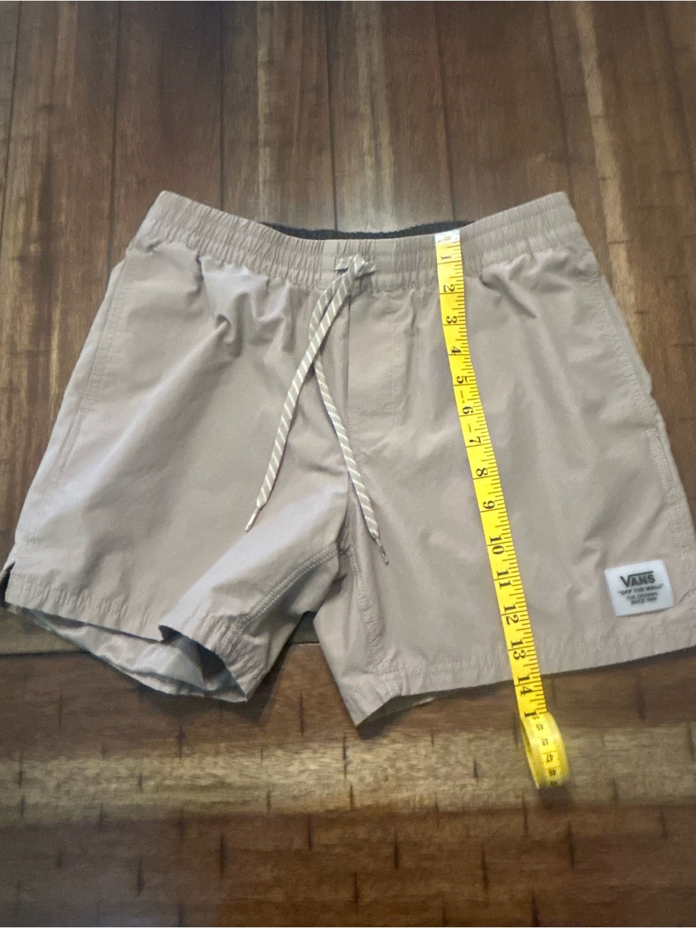 Vans Black Waistband Light Beige Lined Shorts - Picture 5 of 7